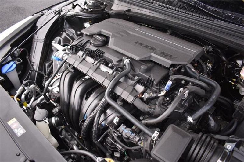 2025 Kia K4 GT-LineImage 32