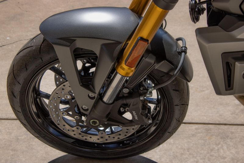 NEW 2026 SUZUKI GSX8T Image 19