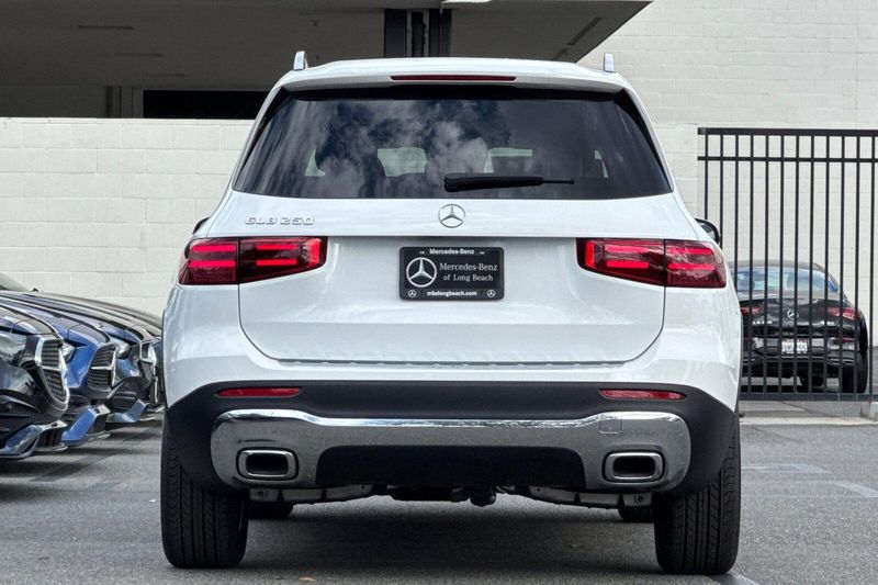 New 2026 Mercedes-Benz GLB 250Image 5
