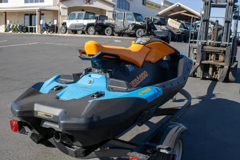 NEW 2026 SEADOO SPARK TRIXX FOR 3 90HP WITH SOUND SYSTEM Image 5