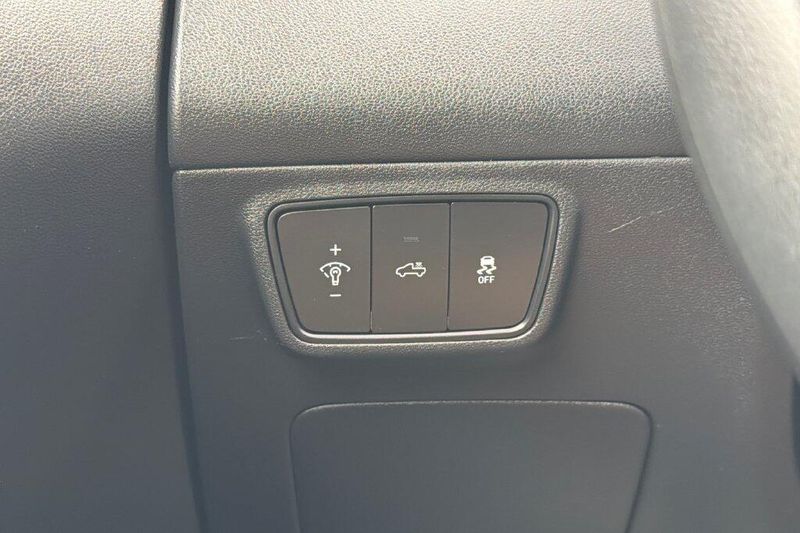 Used 2024 Hyundai Santa Cruz SEImage 24