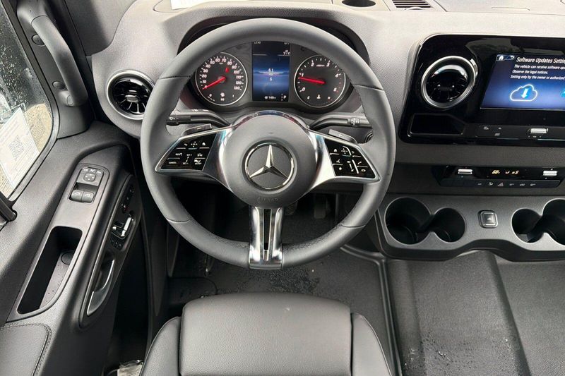 New 2026 Mercedes-Benz Sprinter 2500 Crew 144 WBImage 10