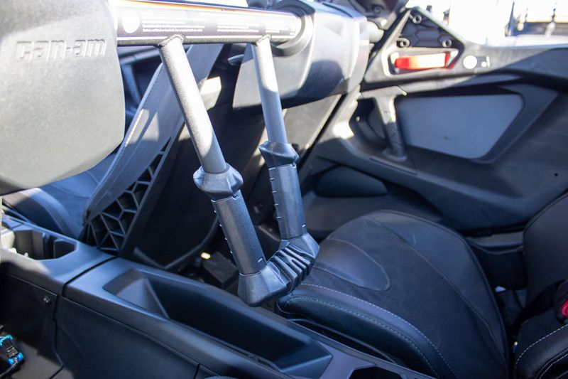 NEW 2026 CAN-AM MAVERICK R MAX X WITH SMARTSHOX 999T DCT Image 20