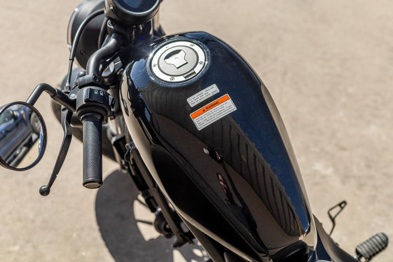 2025 Honda REBEL 300 MATTE BLACK METALLIC Image 3