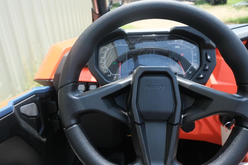 2025 Polaris RZR PRO S 4 PREMIUM ORANGE RUST AND ZENITH BLUE Image 20