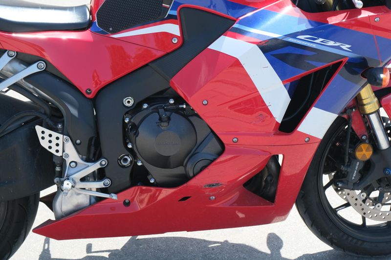 Used 2022 Honda CBR600RR GRAND PRIX RED Image 10