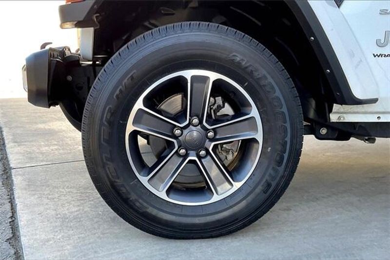 Used 2023 Jeep Wrangler SaharaImage 8