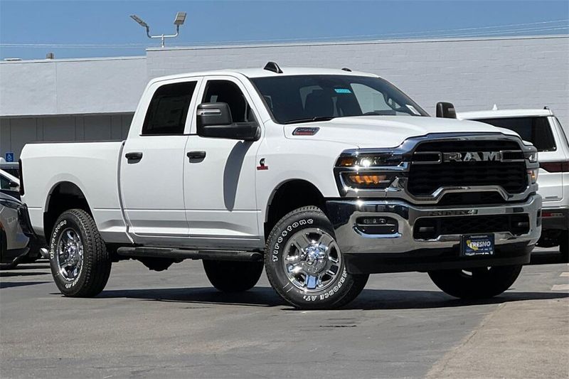 2025 Ram 2500 Tradesman photo 2