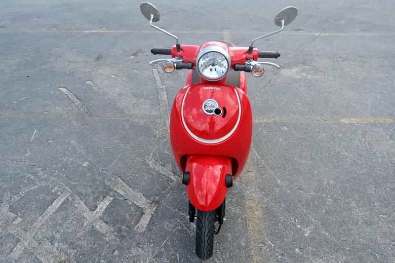 NEW 2025 HONDA METROPOLITAN Image 8