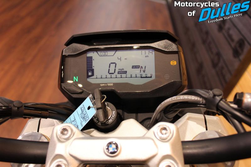 New 2025 BMW G 310 R Image 10