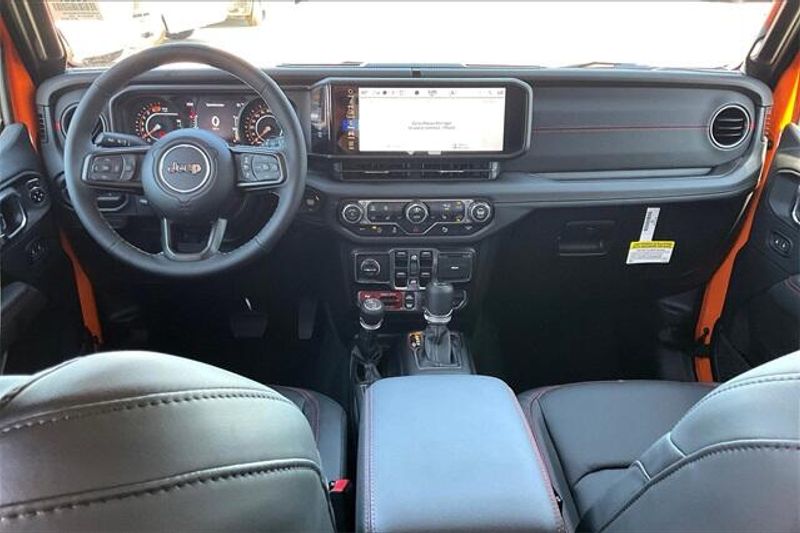 New 2025 Jeep Wrangler 4-door RubiconImage 4