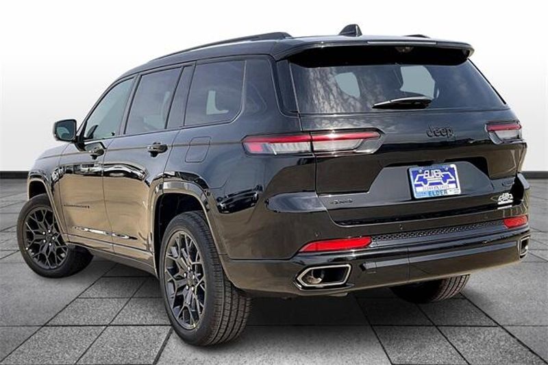 2025 Jeep Grand Cherokee L Summit Reserve 4x4Image 3