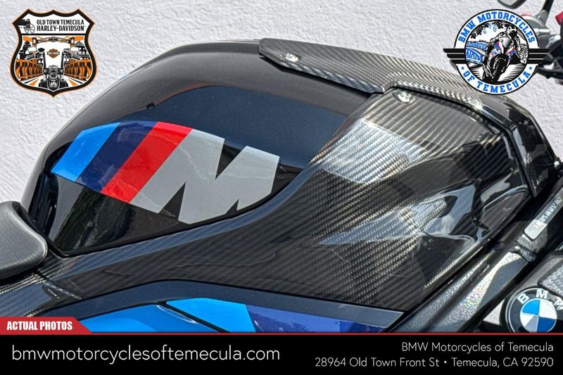 2025 BMW M 1000 RImage 9