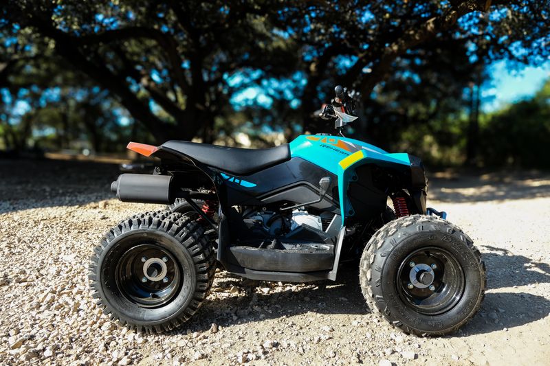 2025 Can-Am RENEGADE 70 EFI ICEBERG BLUE AND BLACKImage 11