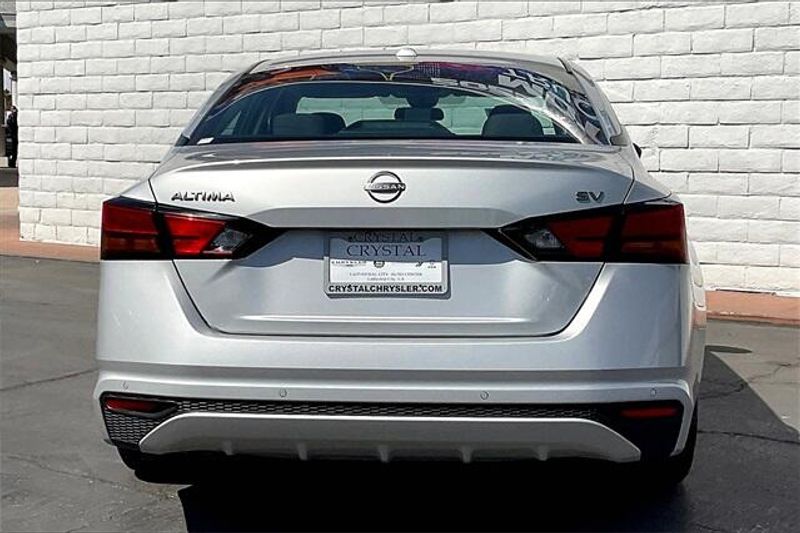 2023 Nissan Altima 2.5 SVImage 3