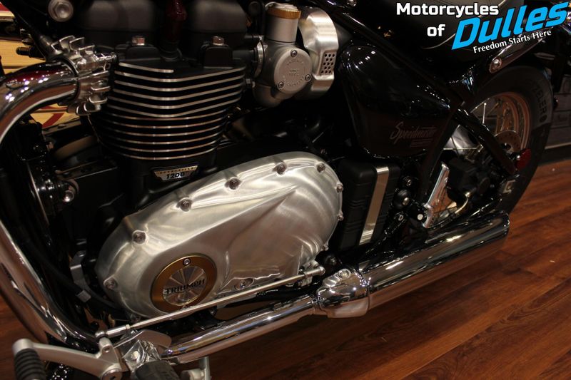 2025 Triumph Speedmaster Image 16