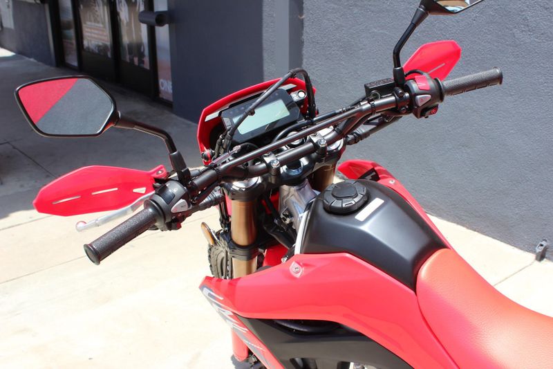 2025 Honda CRF300L Image 8