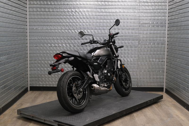 USED 2024 KAWASAKI Z650RS ABS Image 3