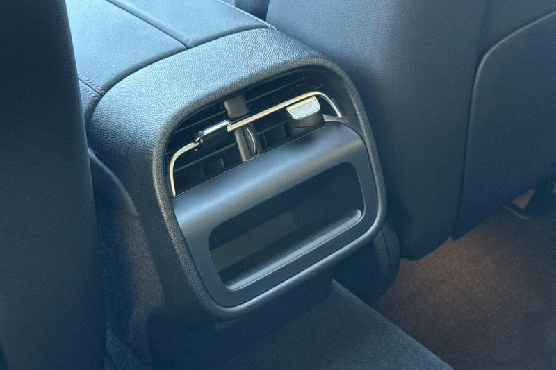 Used 2026 Mercedes-Benz E-Class E 350Image 14