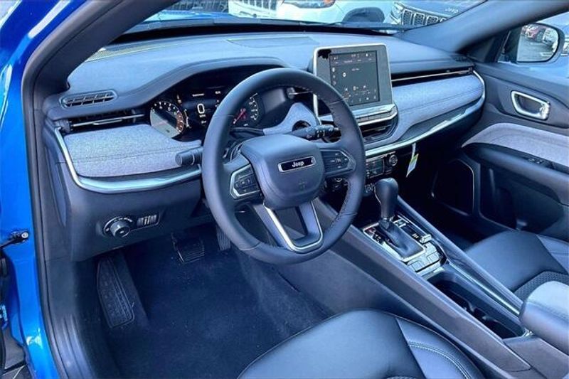 New 2026 Jeep Compass Latitude Altitude 4x4Image 6