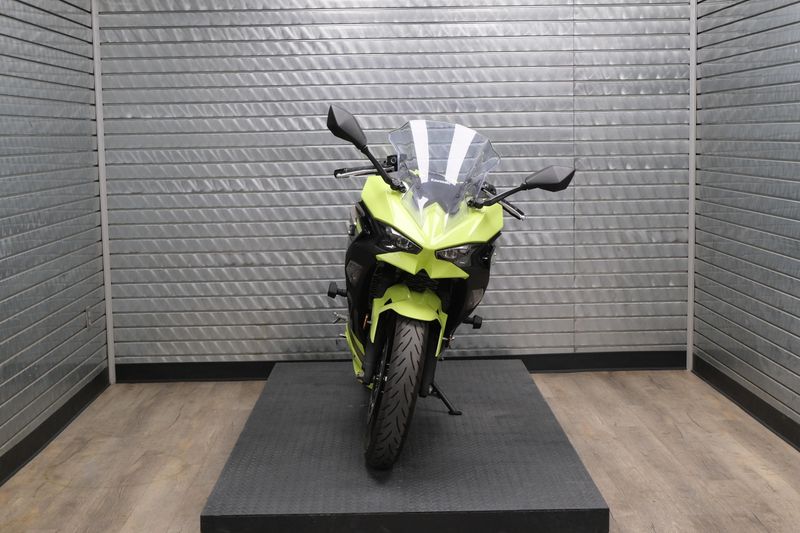 USED 2026 KAWASAKI NINJA 500 SE ABS Image 8