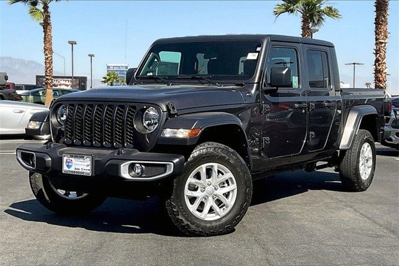 2023 Jeep Gladiator SportImage 1