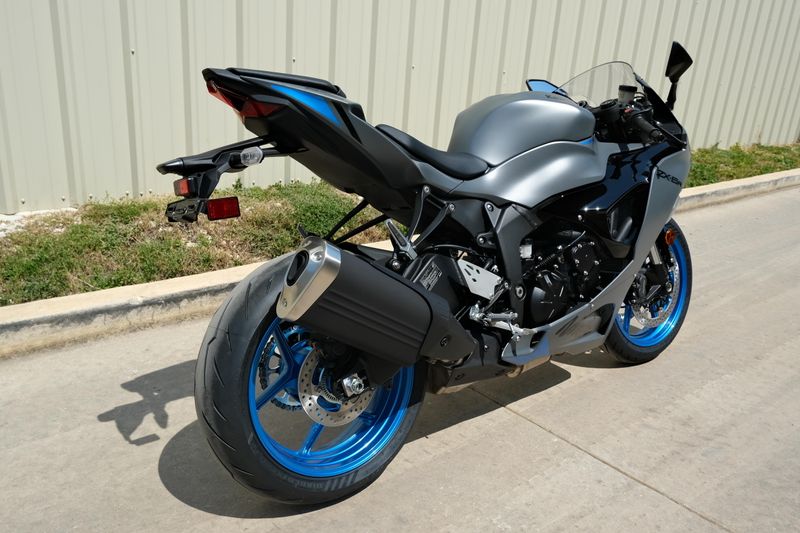 NEW 2026 KAWASAKI NINJA ZX6R ABS Image 3