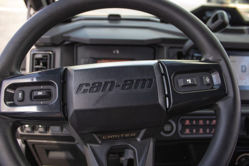 NEW 2026 CAN-AM DEFENDER MAX LIMITED CAB HD11 Image 44