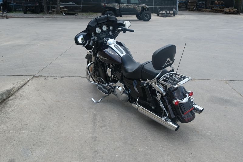 2011 HARLEY STREET GLIDE PURPLE Image 5