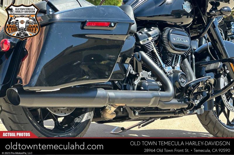 2023 Harley-Davidson Road Glide in a Black exterior color. BMW Motorcycles of Temecula – Southern California (951) 506-6903 bmwmotorcyclesoftemecula.com 