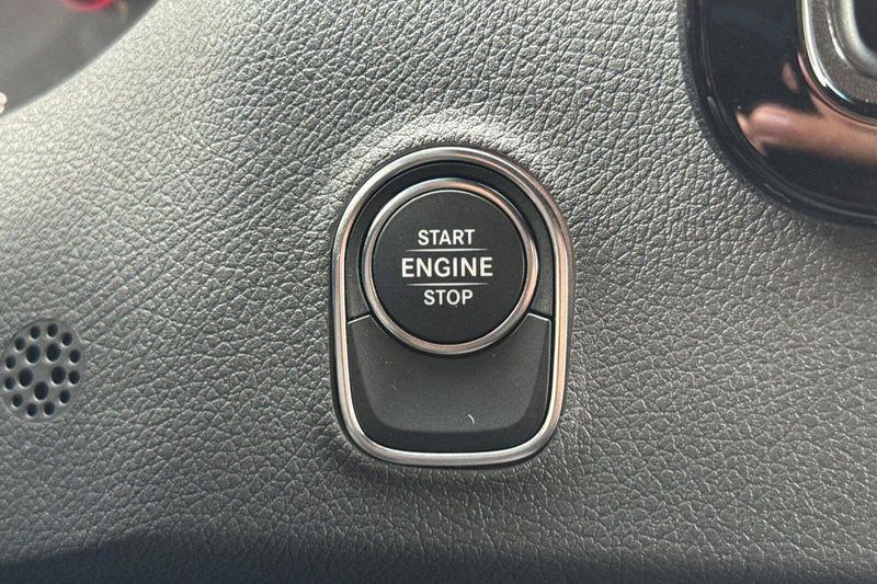 New 2026 Mercedes-Benz Sprinter 2500 Image 18