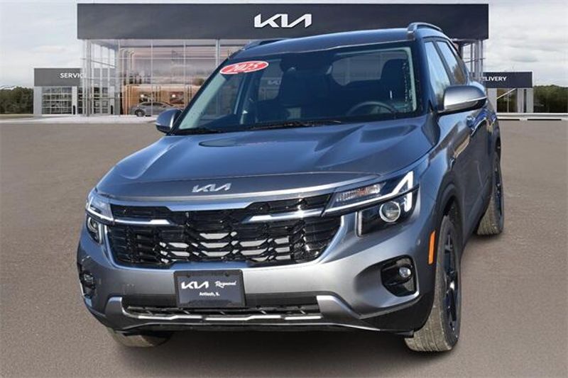 2025 Kia Seltos EXImage 7