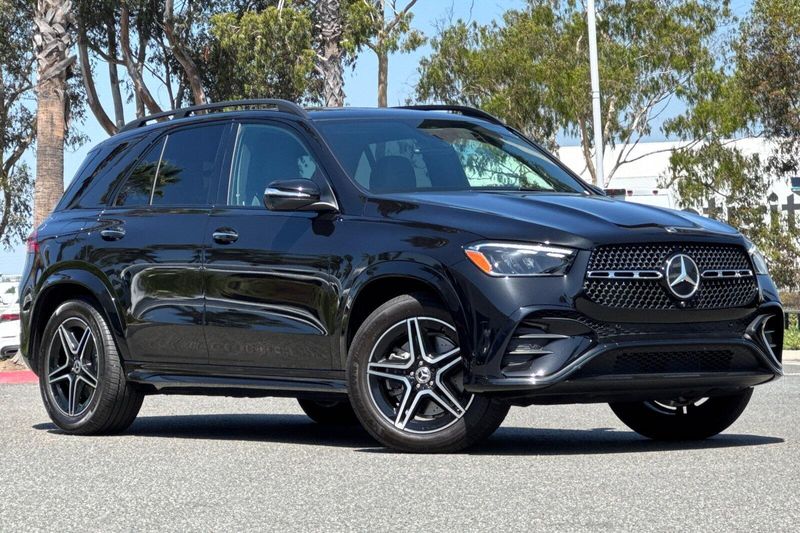 Used 2025 Mercedes-Benz GLE 450Image 2