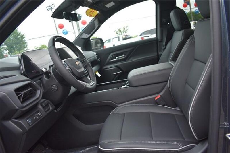 New 2026 Chevrolet Silverado EV LTImage 26