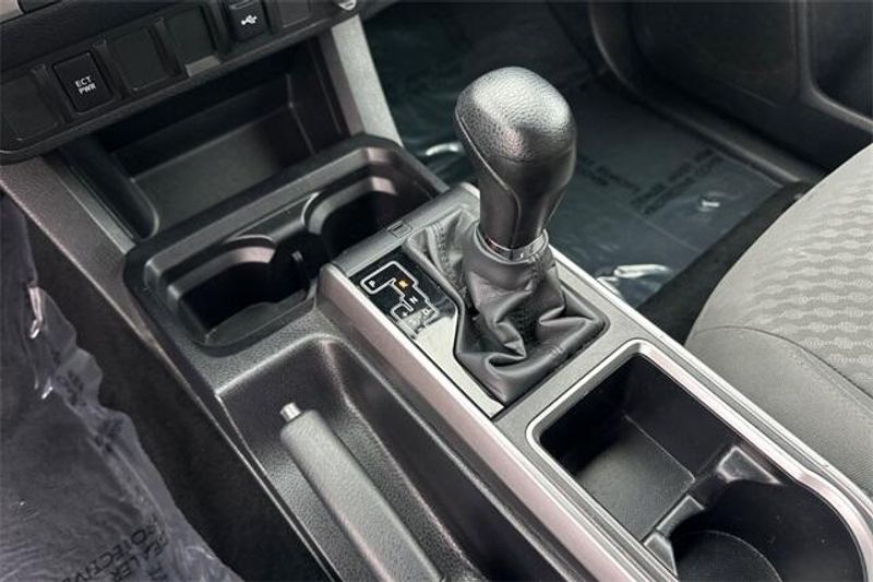 Used 2023 Toyota Tacoma Image 18