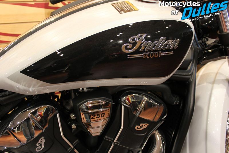 2025 Indian Motorcycle Scout Classic Ltd w/ Tech Pkg Image 13