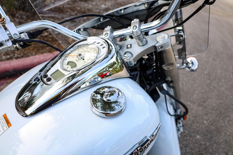 USED 2023 SUZUKI BOULEVARD C50T Image 9
