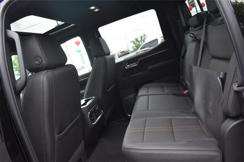 New 2025 Chevrolet Silverado 1500 High CountryImage 24