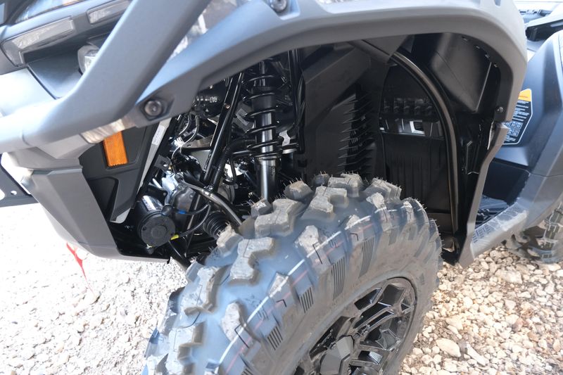 2025 Can-Am OUTLANDER XT 850 WILDLAND CAMO  DEMO Image 22