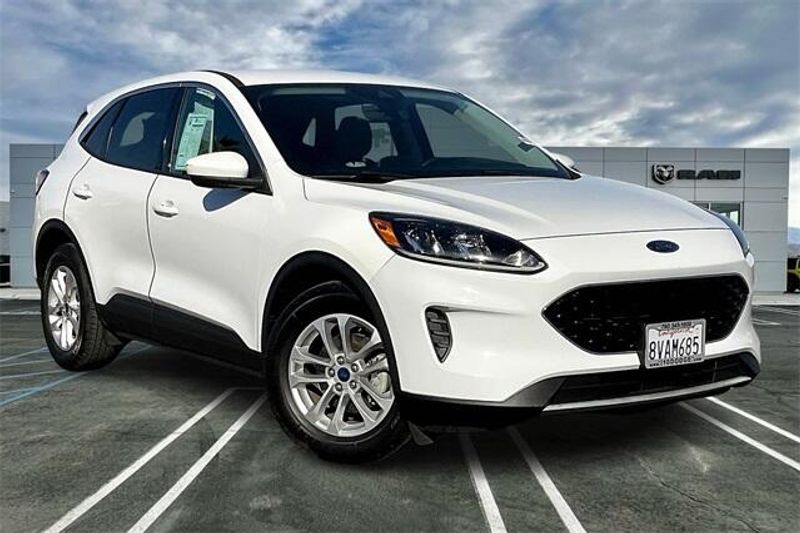 2020 Ford Escape SEImage 12