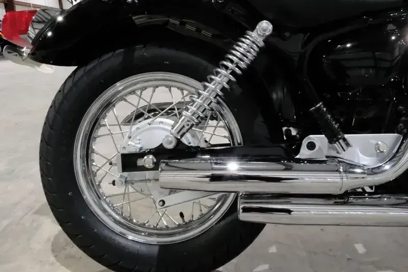 2025 Yamaha V STAR 250 RAVEN Image 13