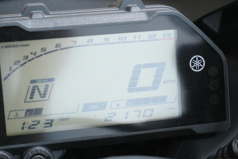 2019 Yamaha YZFR3 BLACK Image 10