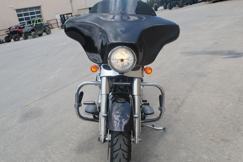 2011 HARLEY STREET GLIDE PURPLE Image 8