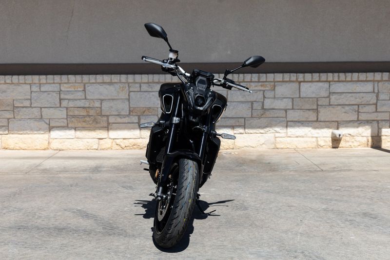 2023 YAMAHA MT07 in a BLACK exterior color. Family PowerSports (877) 886-1997 familypowersports.com 