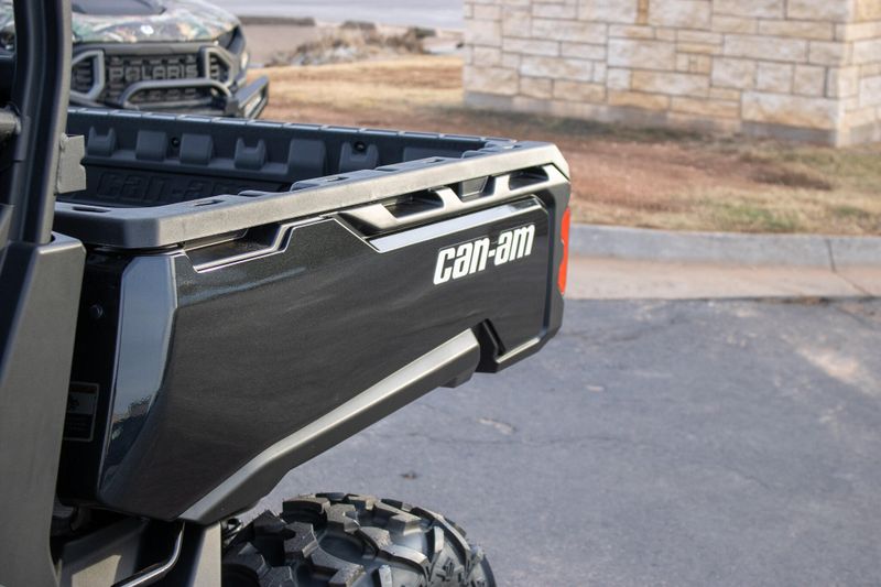 NEW 2026 CAN-AM DEFENDER MAX XT HD9 Image 13