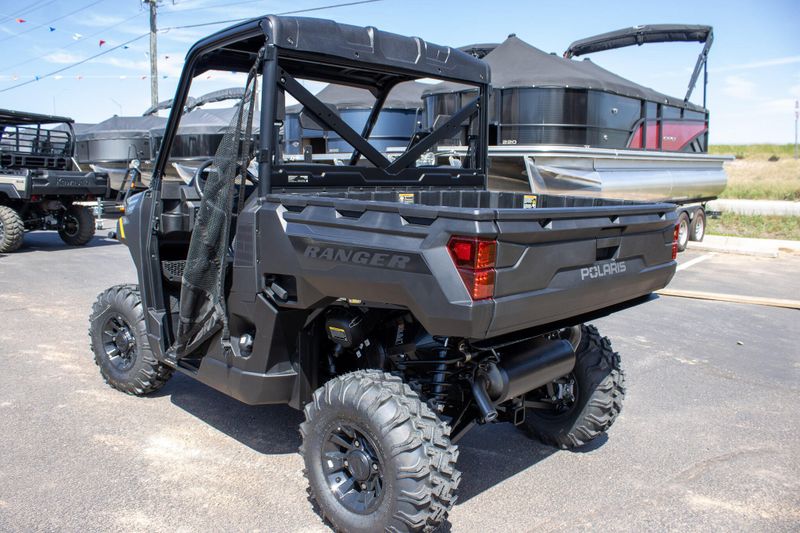 NEW 2026 POLARIS RANGER 1000 PREMIUM Image 4