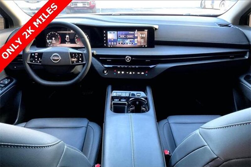 Used 2025 Nissan Murano SVImage 15