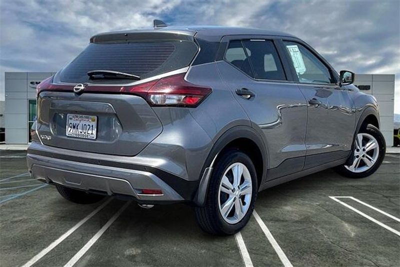 Used 2024 Nissan Kicks SImage 13