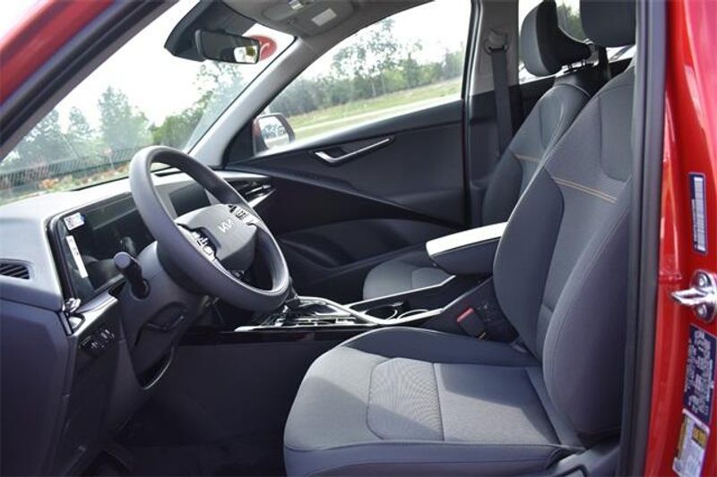 New 2025 Kia Niro LXImage 20