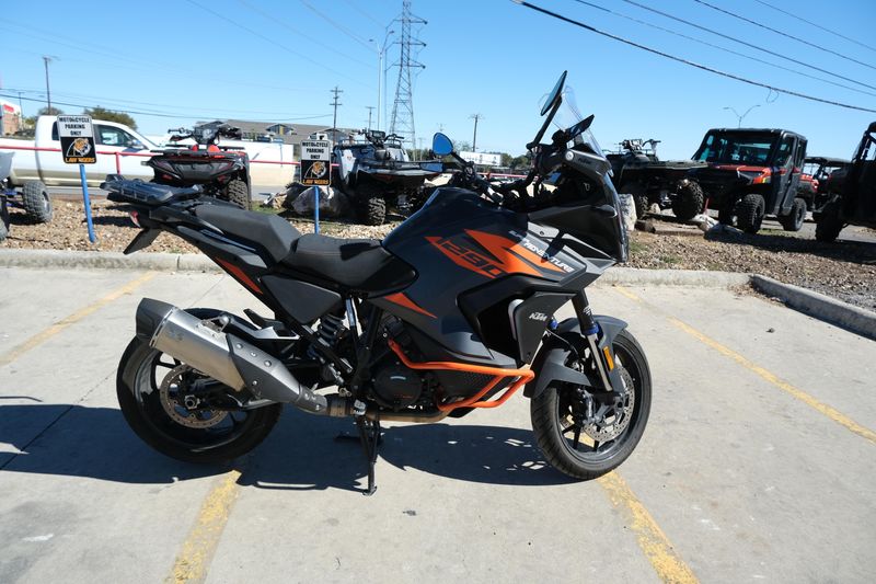 2023 KTM 1290 SUPER ADVENTURE S in a BLACK exterior color. Family PowerSports (877) 886-1997 familypowersports.com 